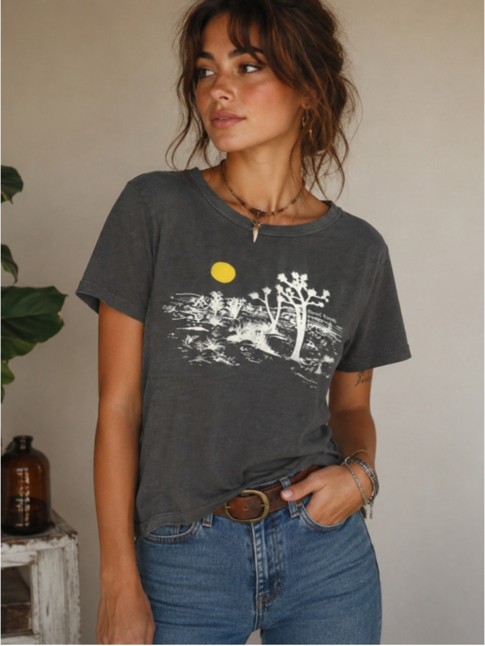 Women's Old Navy Gray Desert Dreaming Short Sleeve Tee M